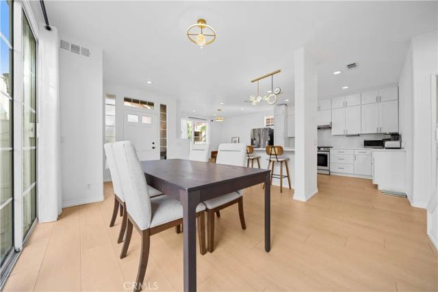 13050 Arborwalk Ln, Tustin, CA 92782