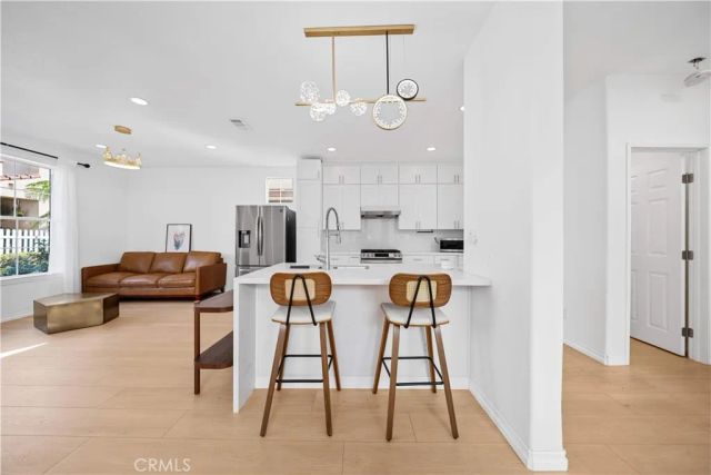 13050 Arborwalk Ln, Tustin, CA 92782