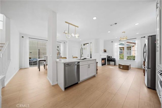 13050 Arborwalk Ln, Tustin, CA 92782