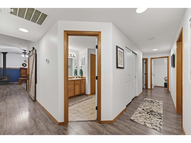 11616 LEWIS RIVER Rd, Ariel, WA 98603