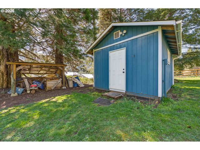 11616 LEWIS RIVER Rd, Ariel, WA 98603