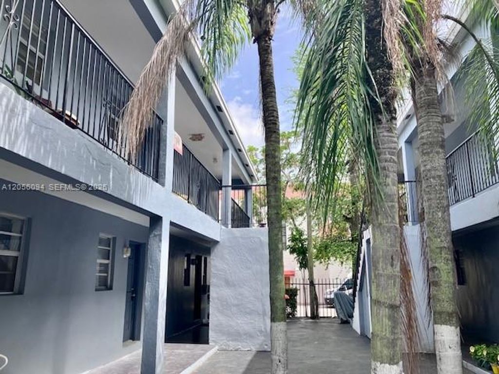 3696 William Avenue 2, Miami, FL 33133