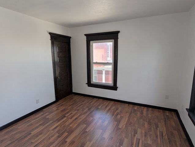 2940 5th Avenue, Rock Island, IL 61201