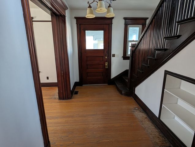 2940 5th Avenue, Rock Island, IL 61201