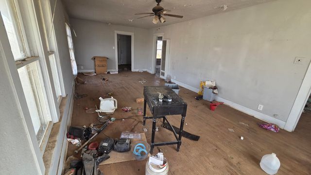 800 S 10th Street, Slaton, TX 79364