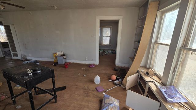 800 S 10th Street, Slaton, TX 79364