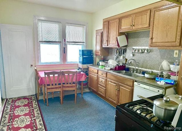 3929 Caniff Street, Hamtramck, MI 48212