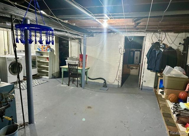 3929 Caniff Street, Hamtramck, MI 48212