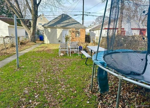 3929 Caniff Street, Hamtramck, MI 48212