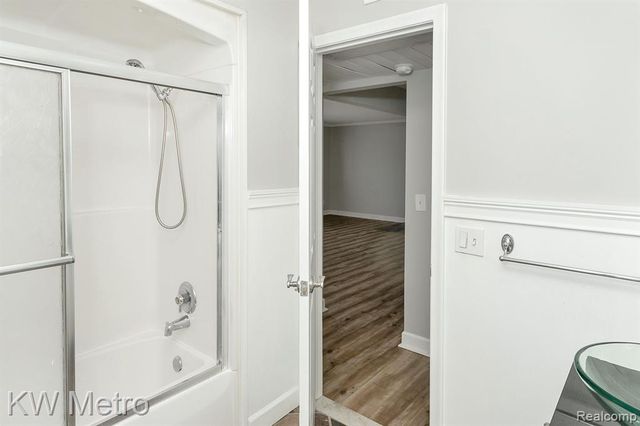 2377 Walton Boulevard 11, Rochester Hills, MI 48309