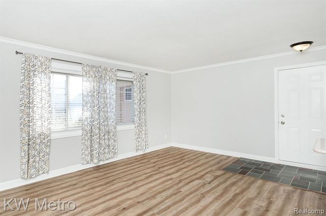 2377 Walton Boulevard 11, Rochester Hills, MI 48309