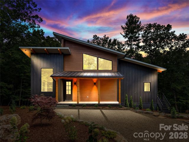 1180 West Lake Road, Marion, NC 28752
