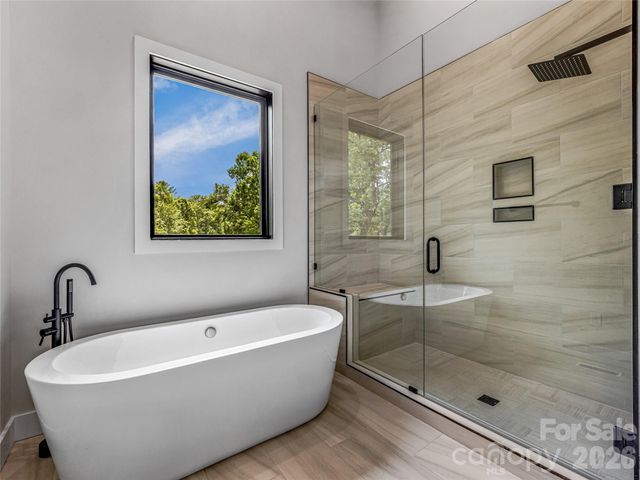 1180 West Lake Road, Marion, NC 28752