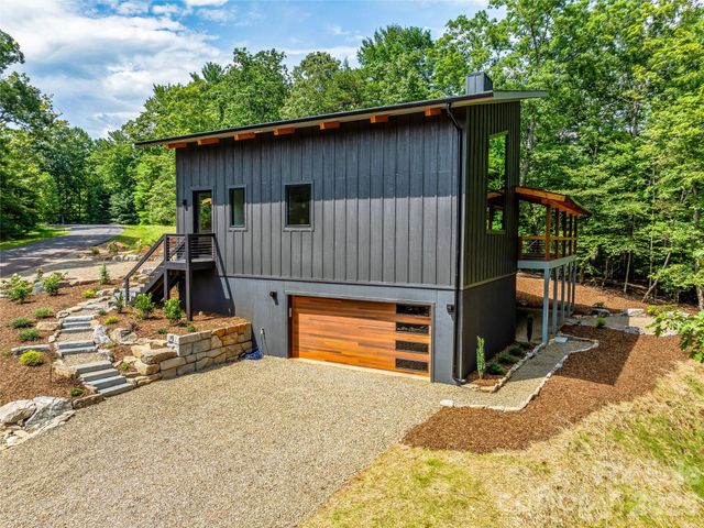 1180 West Lake Road, Marion, NC 28752