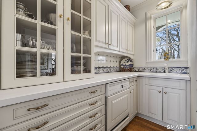 11 River Edge Road, Old Saybrook, CT 06475