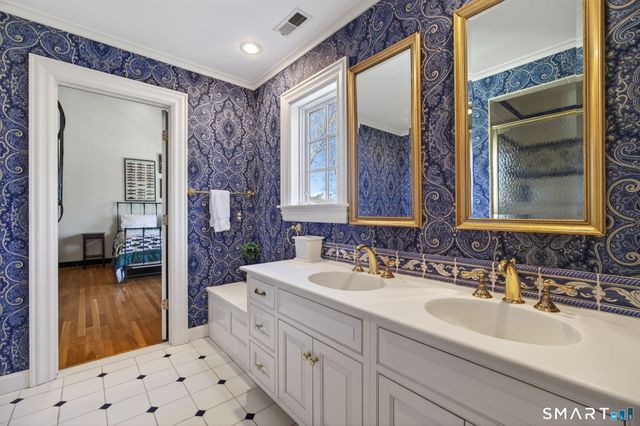 11 River Edge Road, Old Saybrook, CT 06475