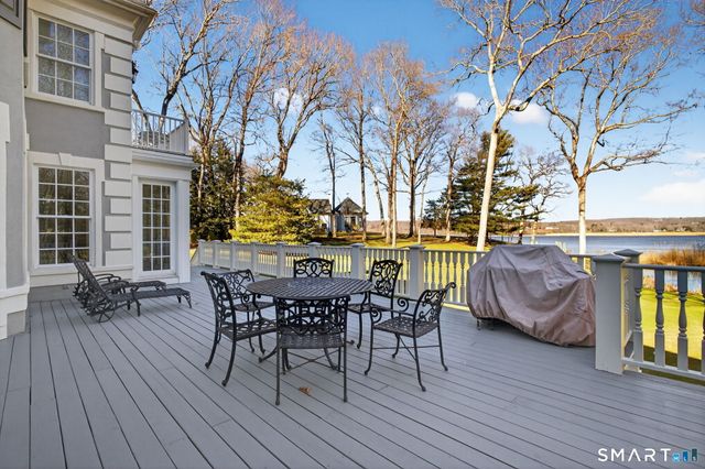 11 River Edge Road, Old Saybrook, CT 06475