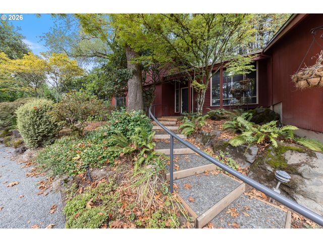 35 DA VINCI St, Lake Oswego, OR 97035