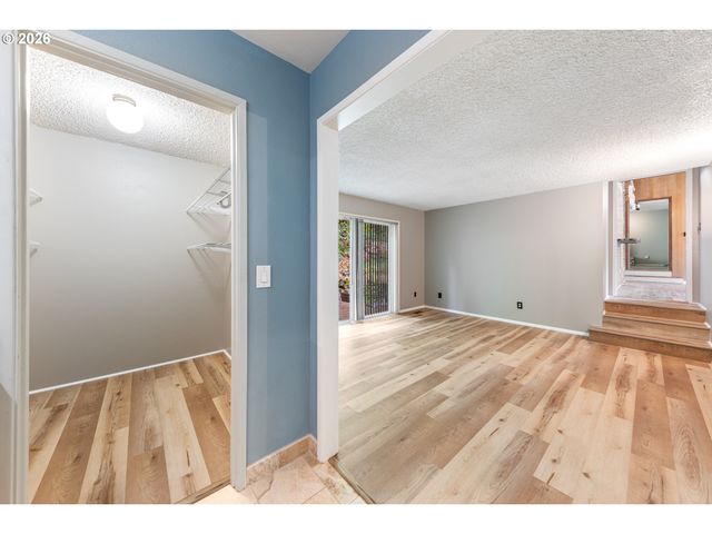 35 DA VINCI St, Lake Oswego, OR 97035