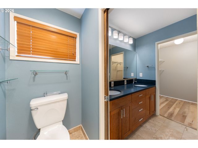 35 DA VINCI St, Lake Oswego, OR 97035