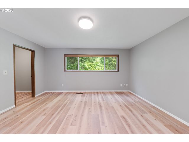 35 DA VINCI St, Lake Oswego, OR 97035