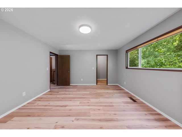35 DA VINCI St, Lake Oswego, OR 97035