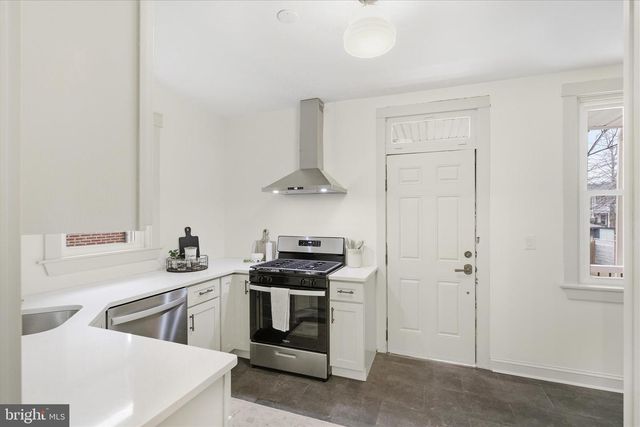 929 EDGEWOOD AVE, Lancaster, PA 17603