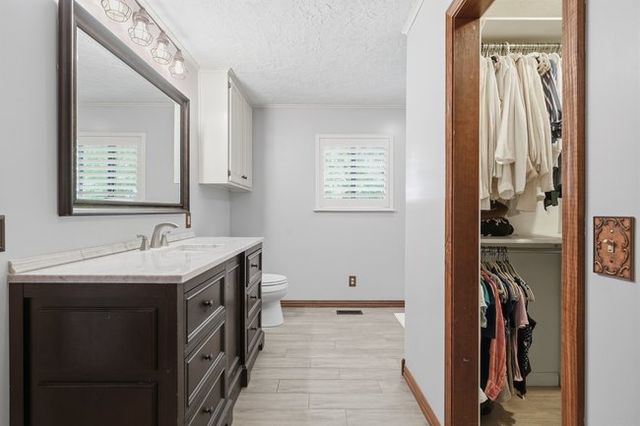 16003 S Lewis Avenue, Bixby, OK 74008