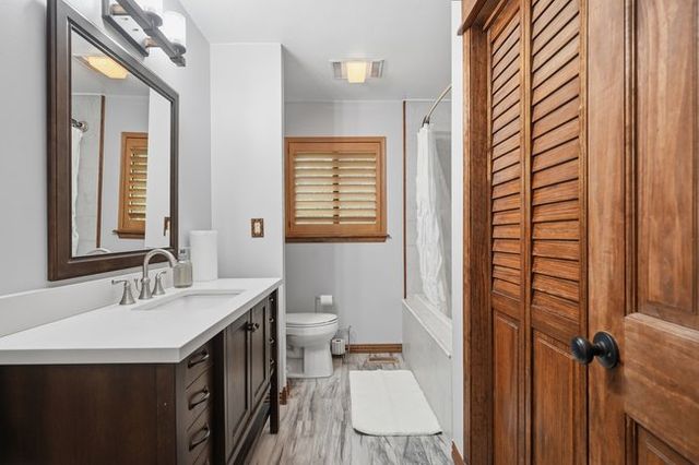 16003 S Lewis Avenue, Bixby, OK 74008