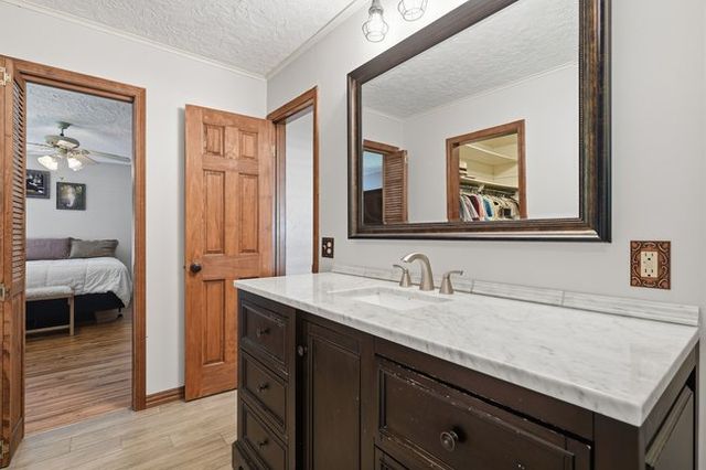16003 S Lewis Avenue, Bixby, OK 74008