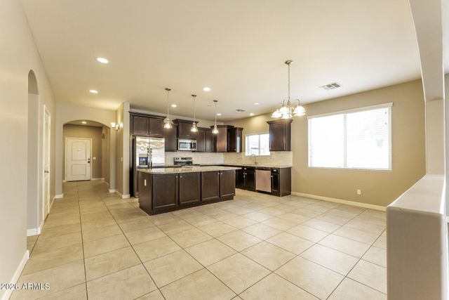 794 W JAHNS Drive, Casa Grande, AZ 85122
