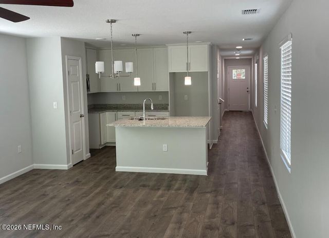 3213 PINE Avenue, Jacksonville, FL 32218
