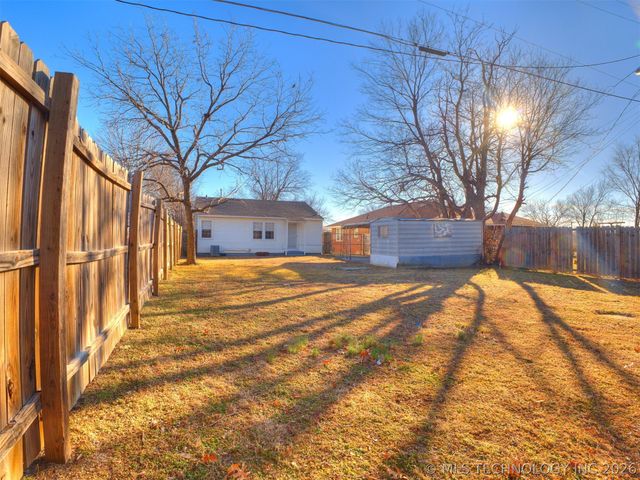 1127 E 26th Place N, Tulsa, OK 74106