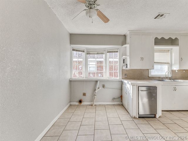 1127 E 26th Place N, Tulsa, OK 74106