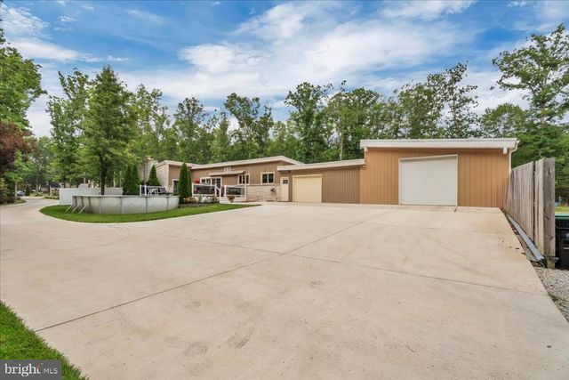 64 BLUE ANCHOR RD, Sicklerville, NJ 08081