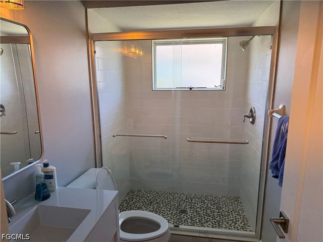 11574 Royal Tee CIR W, Cape Coral, FL 33991