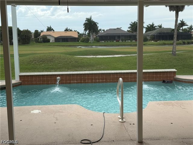 11574 Royal Tee CIR W, Cape Coral, FL 33991
