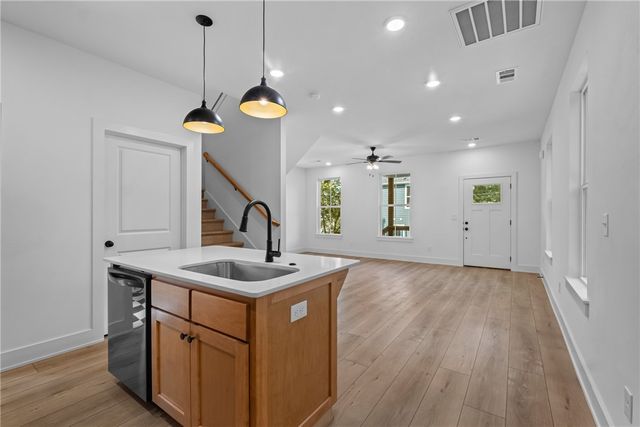 576 S Willow Avenue 1, Fayetteville, AR 72701