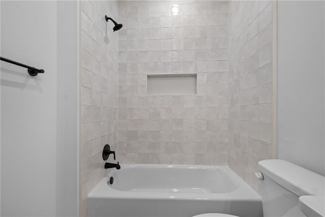 576 S Willow Avenue 1, Fayetteville, AR 72701