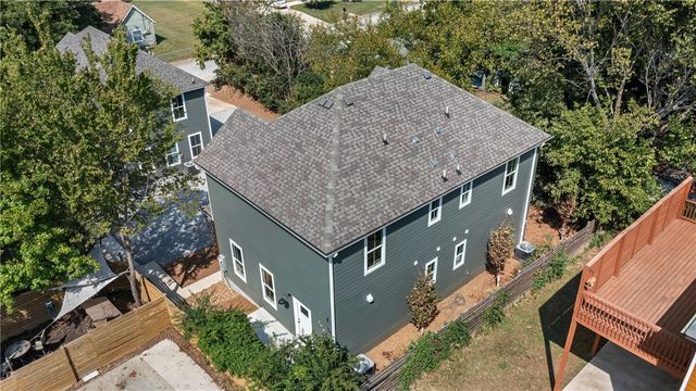 576 S Willow Avenue 1, Fayetteville, AR 72701