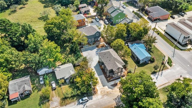 576 S Willow Avenue 1, Fayetteville, AR 72701