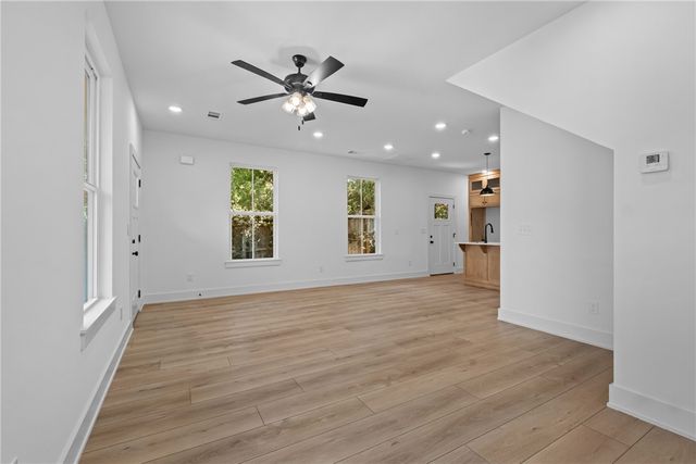 576 S Willow Avenue 1, Fayetteville, AR 72701