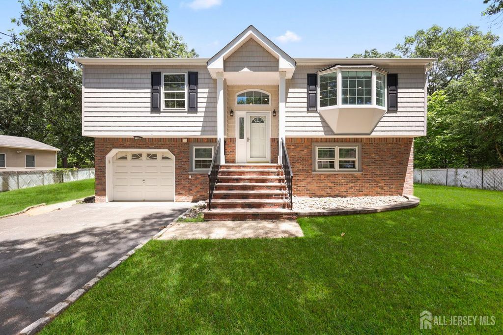 333 Green Street, Old Bridge, NJ 08857