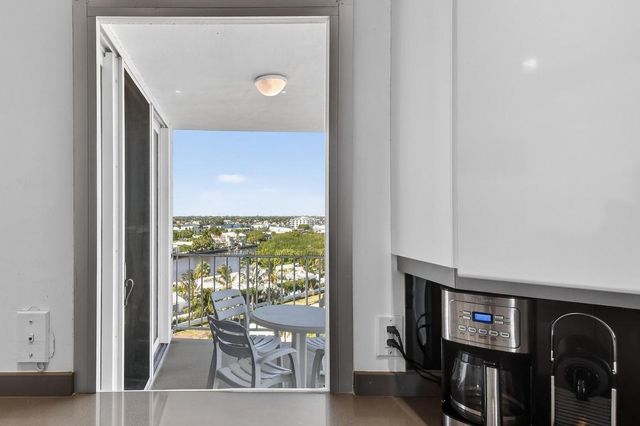 2295 S Ocean Boulevard 816, Palm Beach, FL 33480