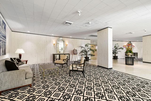 2295 S Ocean Boulevard 816, Palm Beach, FL 33480