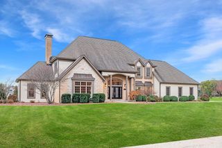 3268 Waterleaf LANE, Hartland, WI 53029