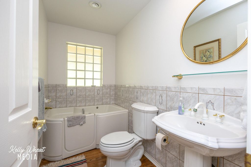 Image 36 of property listing at 1517 Darlene Street, San Angelo, TX 76904