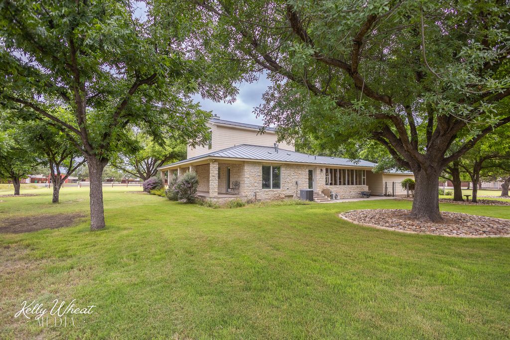 Image 40 of property listing at 1517 Darlene Street, San Angelo, TX 76904