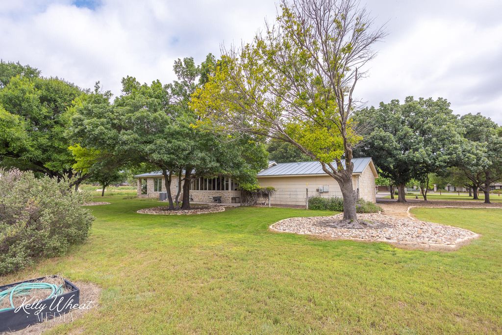 Image 43 of property listing at 1517 Darlene Street, San Angelo, TX 76904
