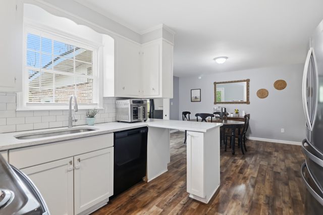 123 Foxborough Road, Goose Creek, SC 29445